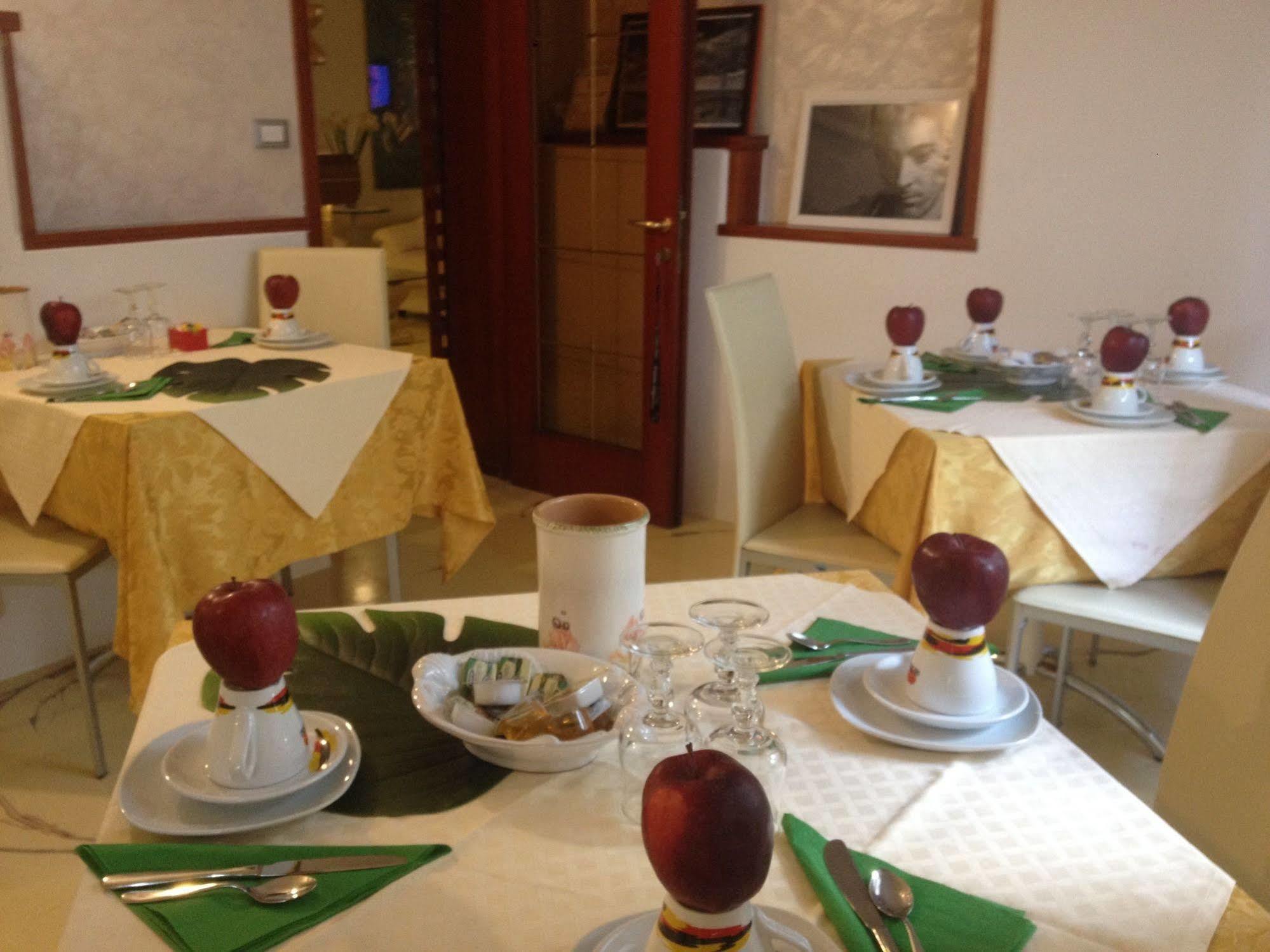 Hotel Derby Bellaria-Igea Marina Dış mekan fotoğraf